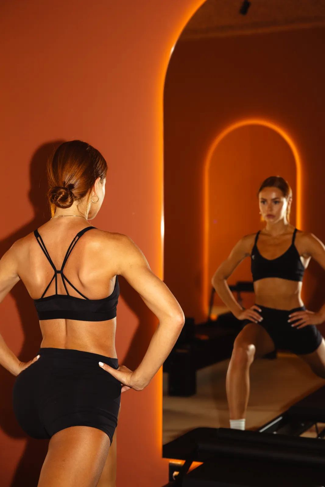 Lid van Reformed Collective voor de boogspiegel in de reformer pilates studio in Beverwijk